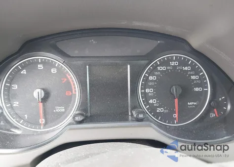 2010 Audi Q5 3.2 Premium z USA, uszkodzony, nr VIN WA1LKAFPXAA051979